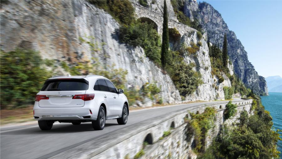  Acura MDX Sport Hybrid (YD3) 2017 года  (фото 51 из 72)